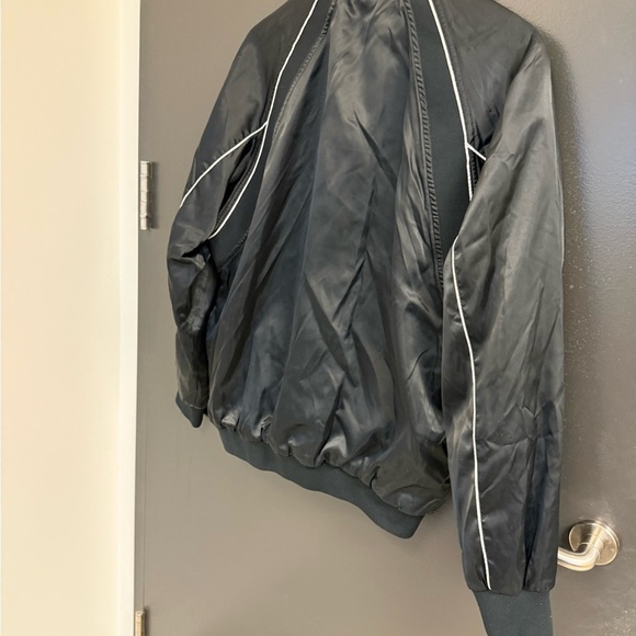 Nike vintage L SATIN ultra rare collectible EXC vintage cond “Athletics West” - Picture 13 of 15